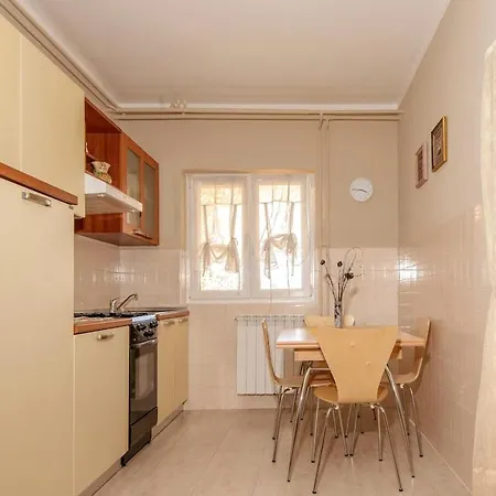 Kalebja Apartment For 6 People For Happy דירה Novigrad Istria