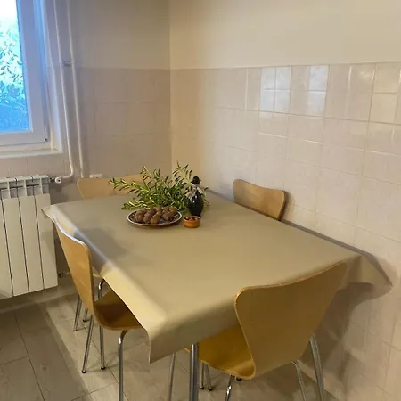 Kalebja Apartment For 6 People For Happy